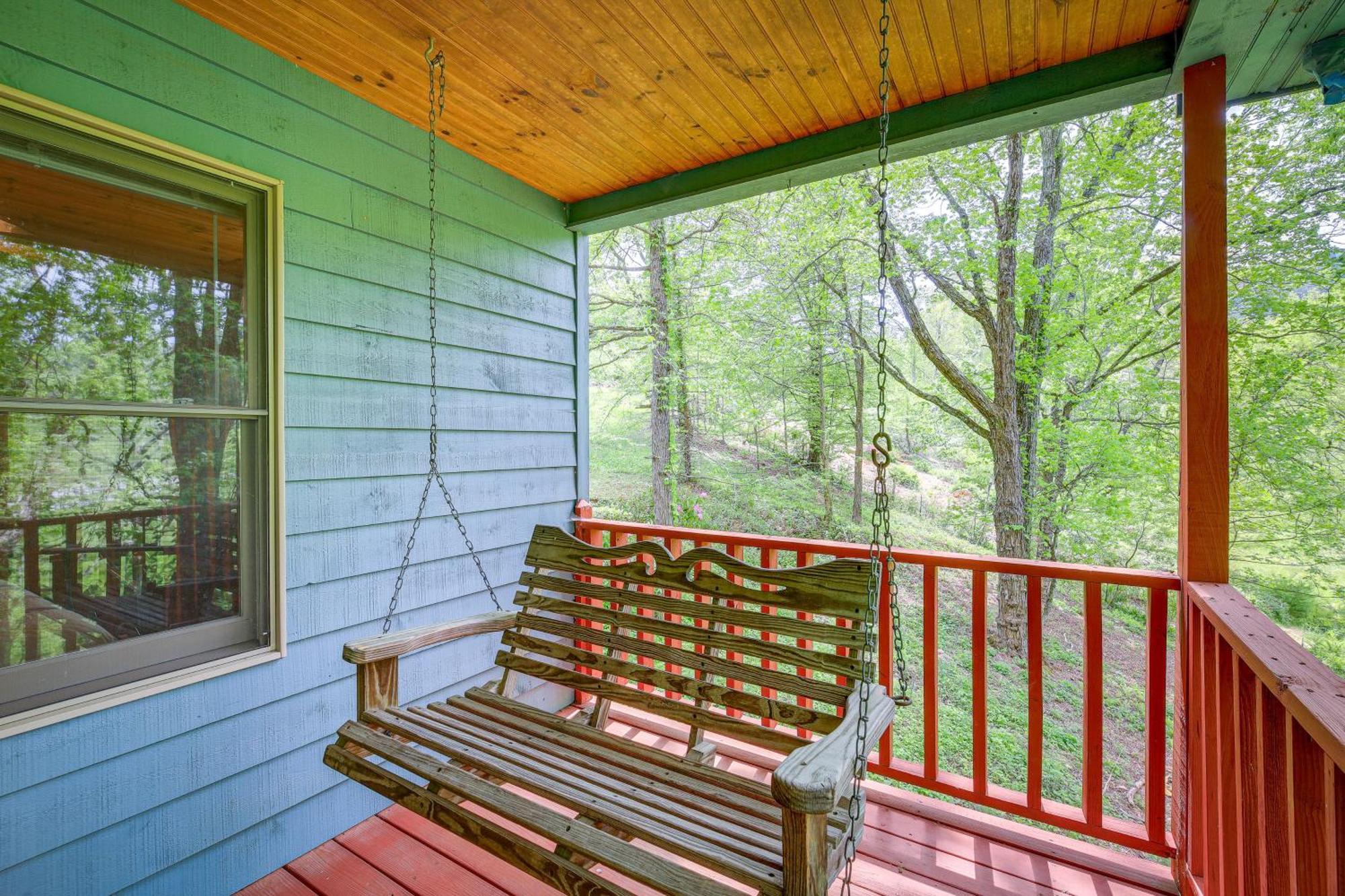 Quaint Blue Ridge Cabin Rental With On-Site Stream! Sparta Dış mekan fotoğraf