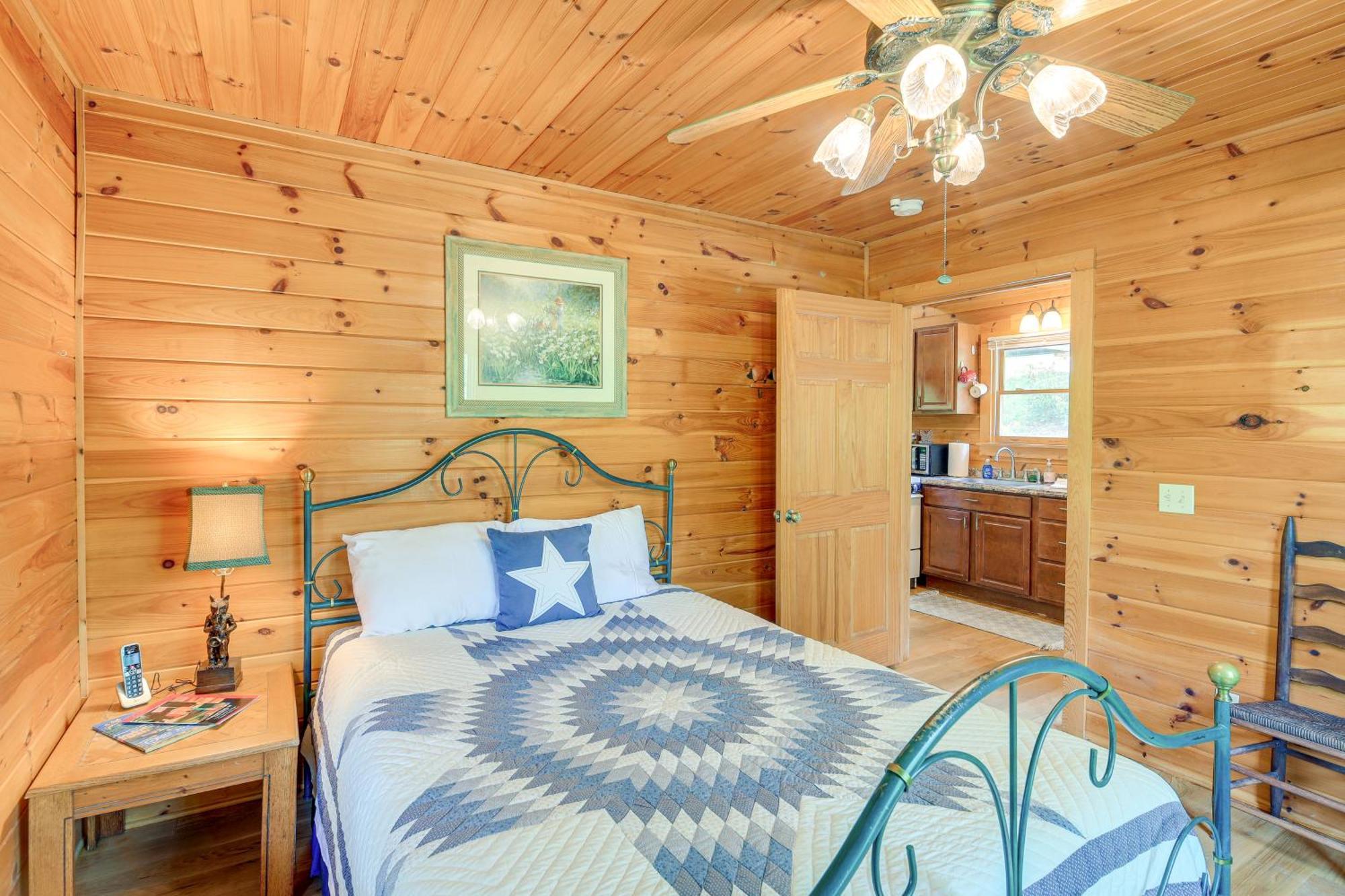 Quaint Blue Ridge Cabin Rental With On-Site Stream! Sparta Dış mekan fotoğraf